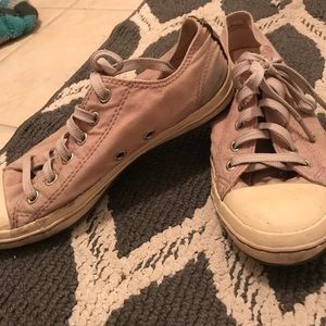 Pink converse 8.5